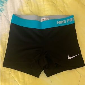Nike Pro Dri-for shorts